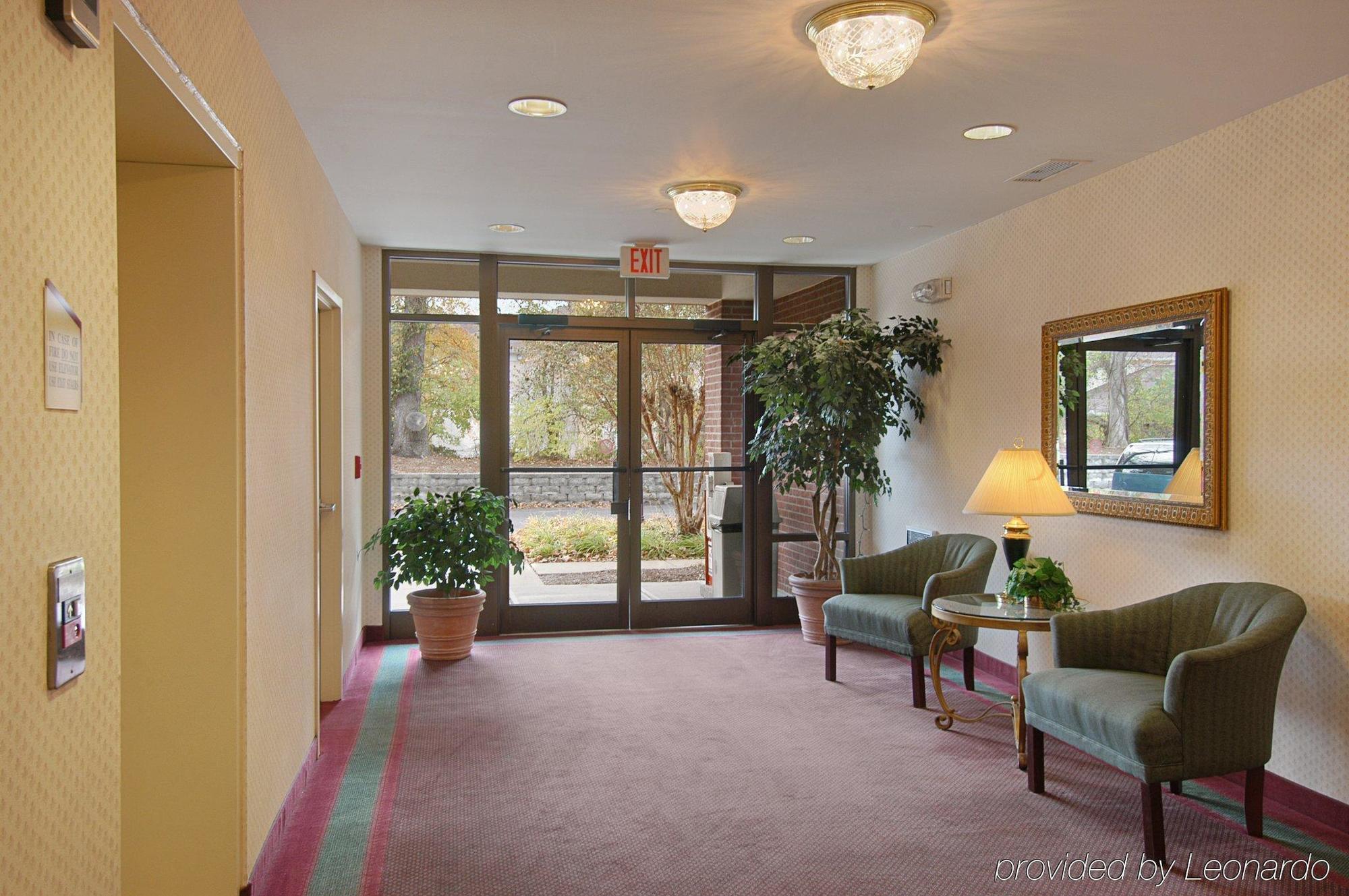 Holiday Inn Express Brentwood-South Cool Springs By Ihg Beltér fotó